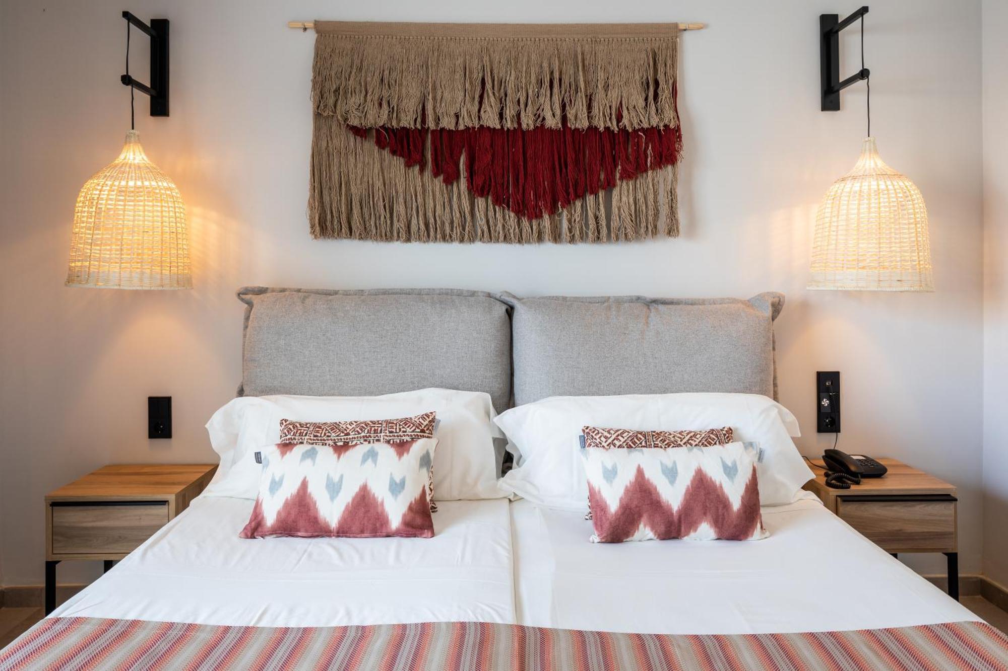 Aparthotel Casita Blanca - Adults Only San Antonio  Ngoại thất bức ảnh
