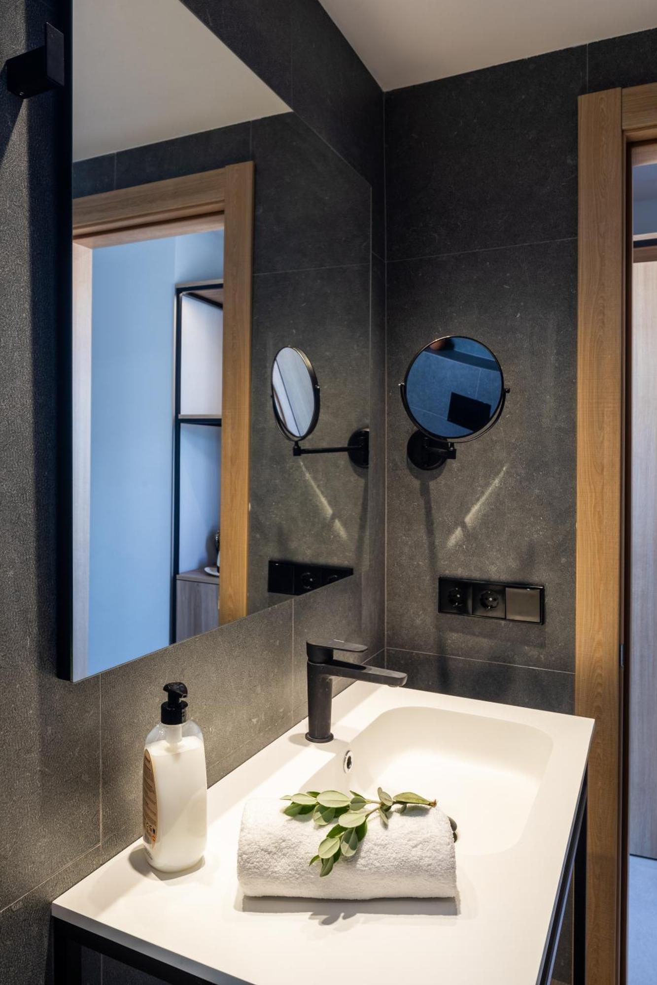Aparthotel Casita Blanca - Adults Only San Antonio  Ngoại thất bức ảnh