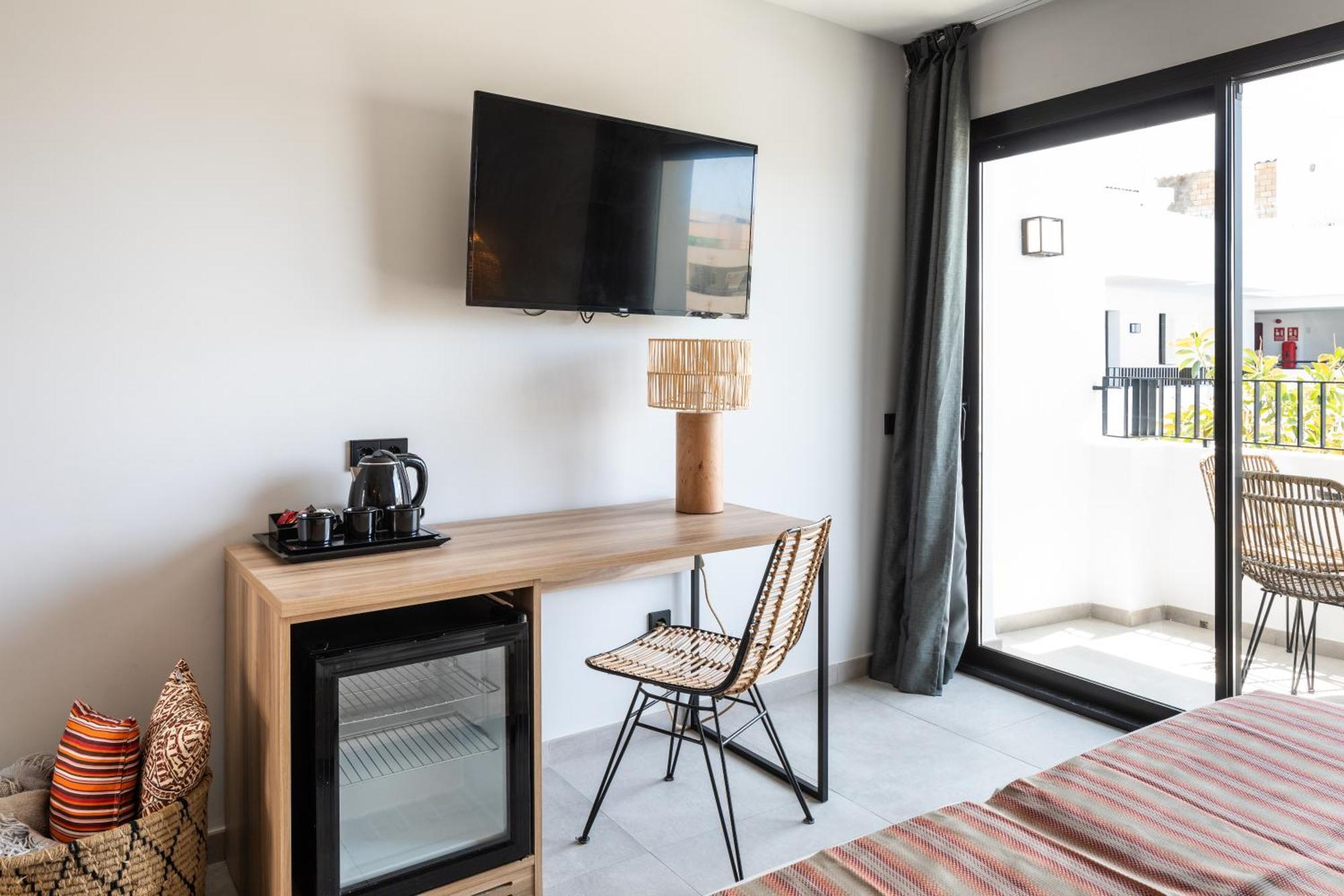 Aparthotel Casita Blanca - Adults Only San Antonio  Ngoại thất bức ảnh