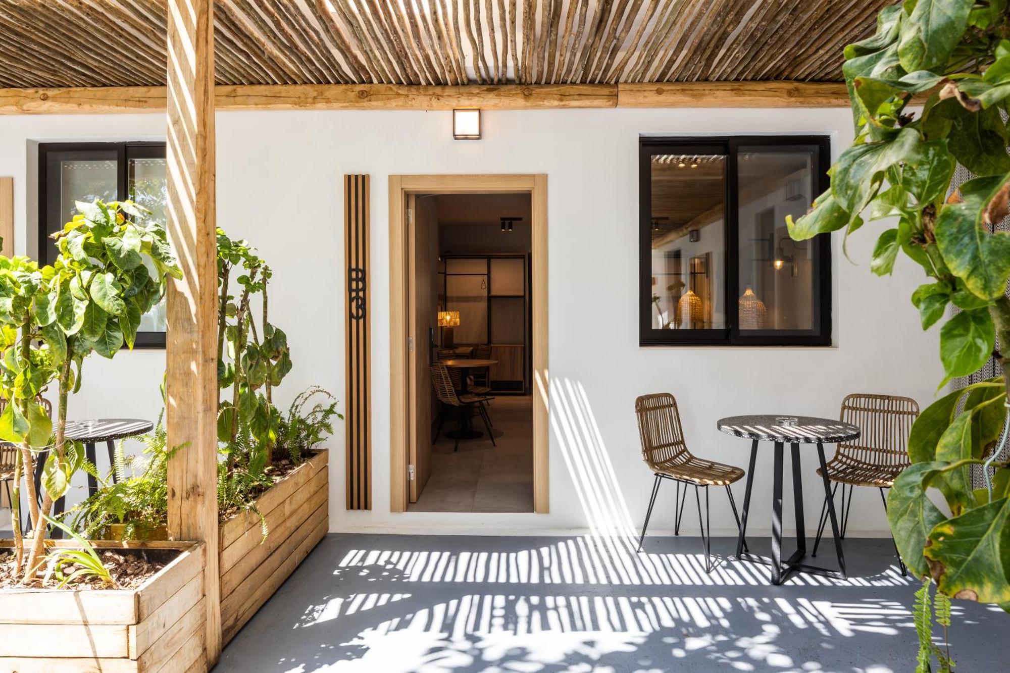 Aparthotel Casita Blanca - Adults Only San Antonio  Ngoại thất bức ảnh